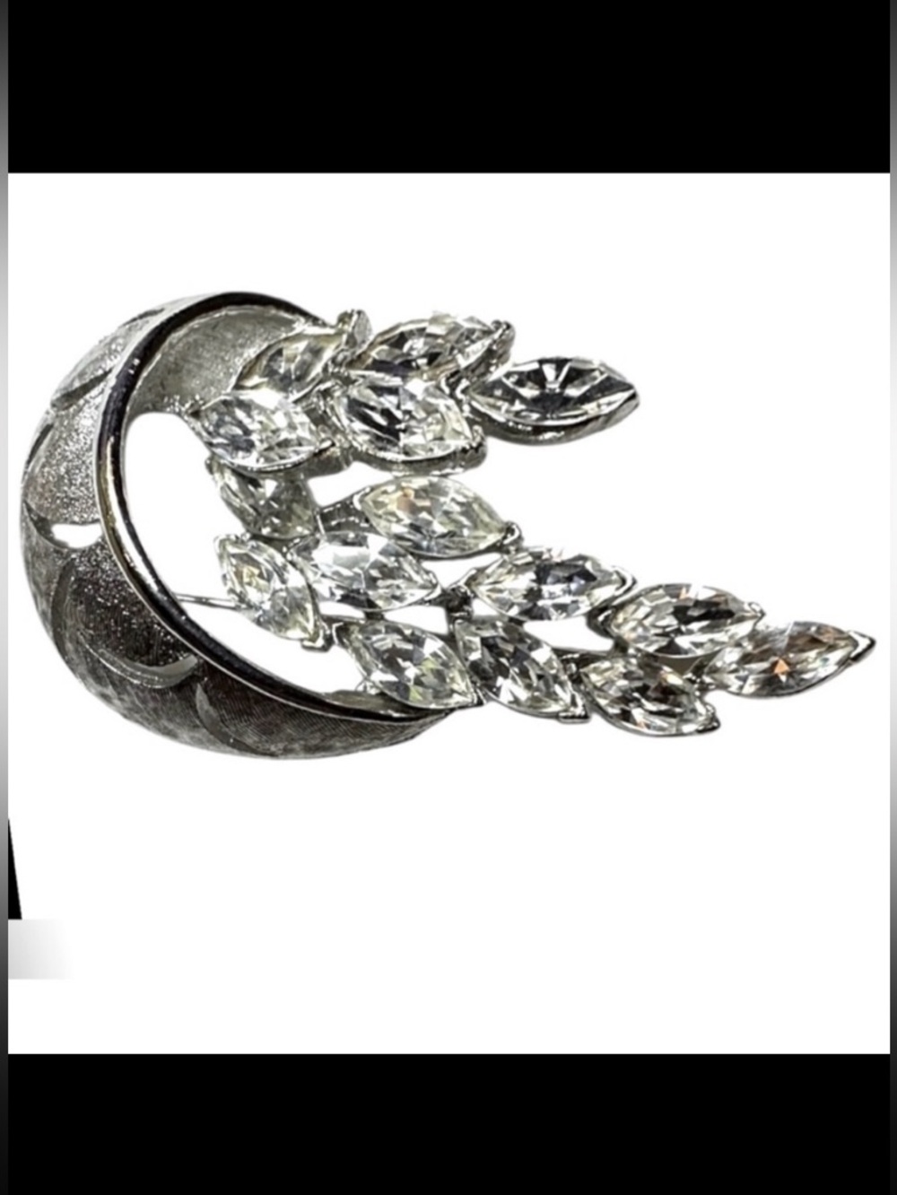 Vintage silver tone & rhinestone brooch Women’s costume jewelry | je2